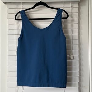 WHBM Blue Shell Stretch Top - Sz XL
